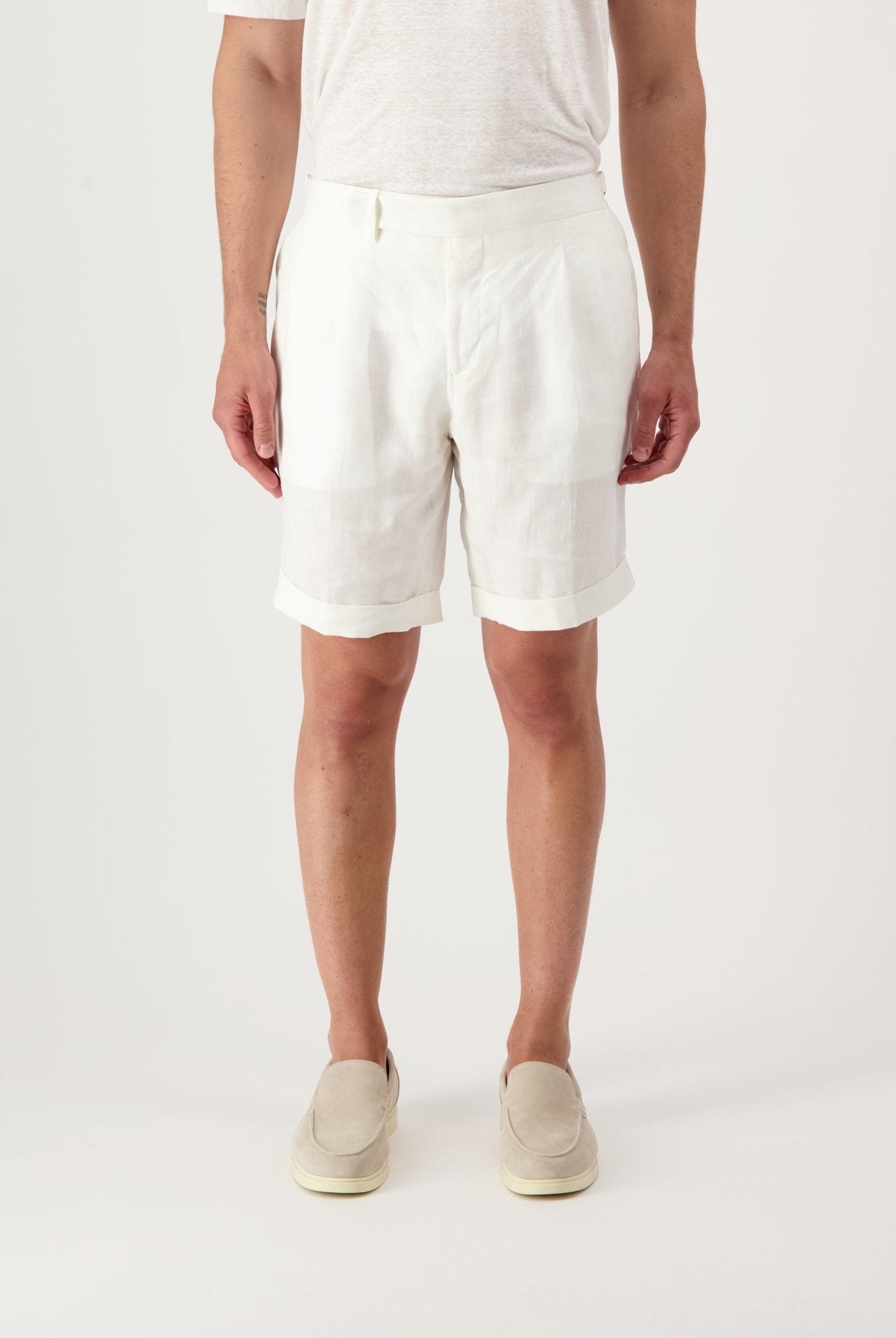 Bermuda Torres in Lino - autore - au Bermuda