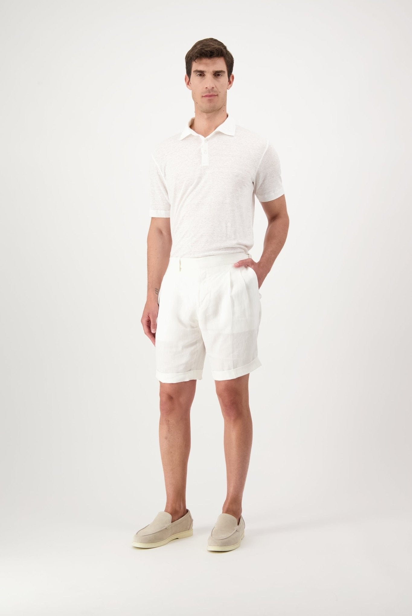 Bermuda Torres in Lino - autore - au Bermuda